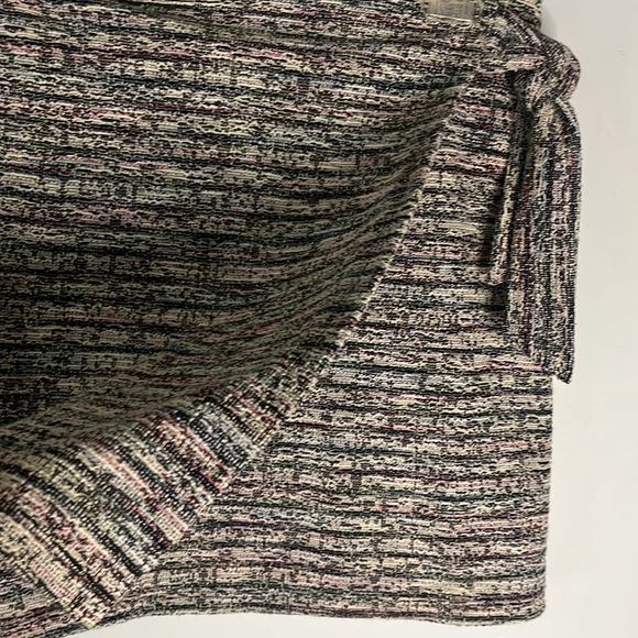 Loft Mini Skirt Wrap Style Size Small Striped Terrycloth Textue - Picture 2 of 9